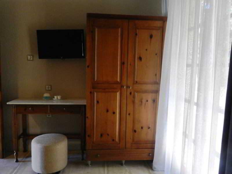 Evangelos Apartments Platanés Buitenkant foto