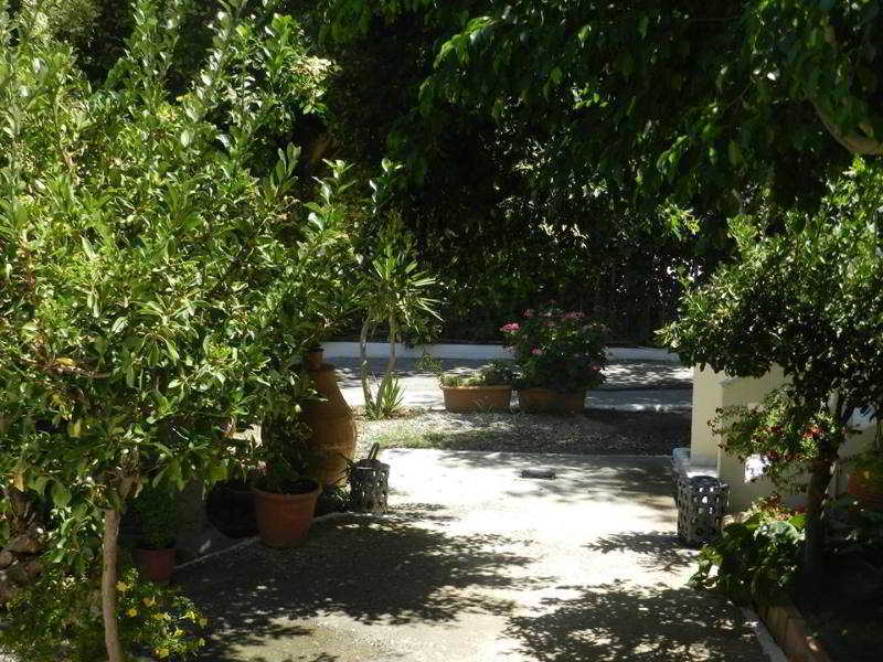 Evangelos Apartments Platanés Buitenkant foto